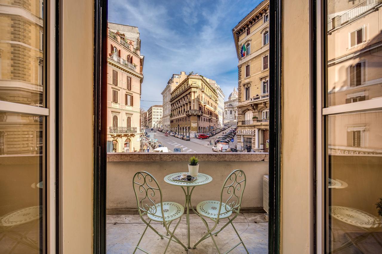 Cavour Colloseum Apartment Rom